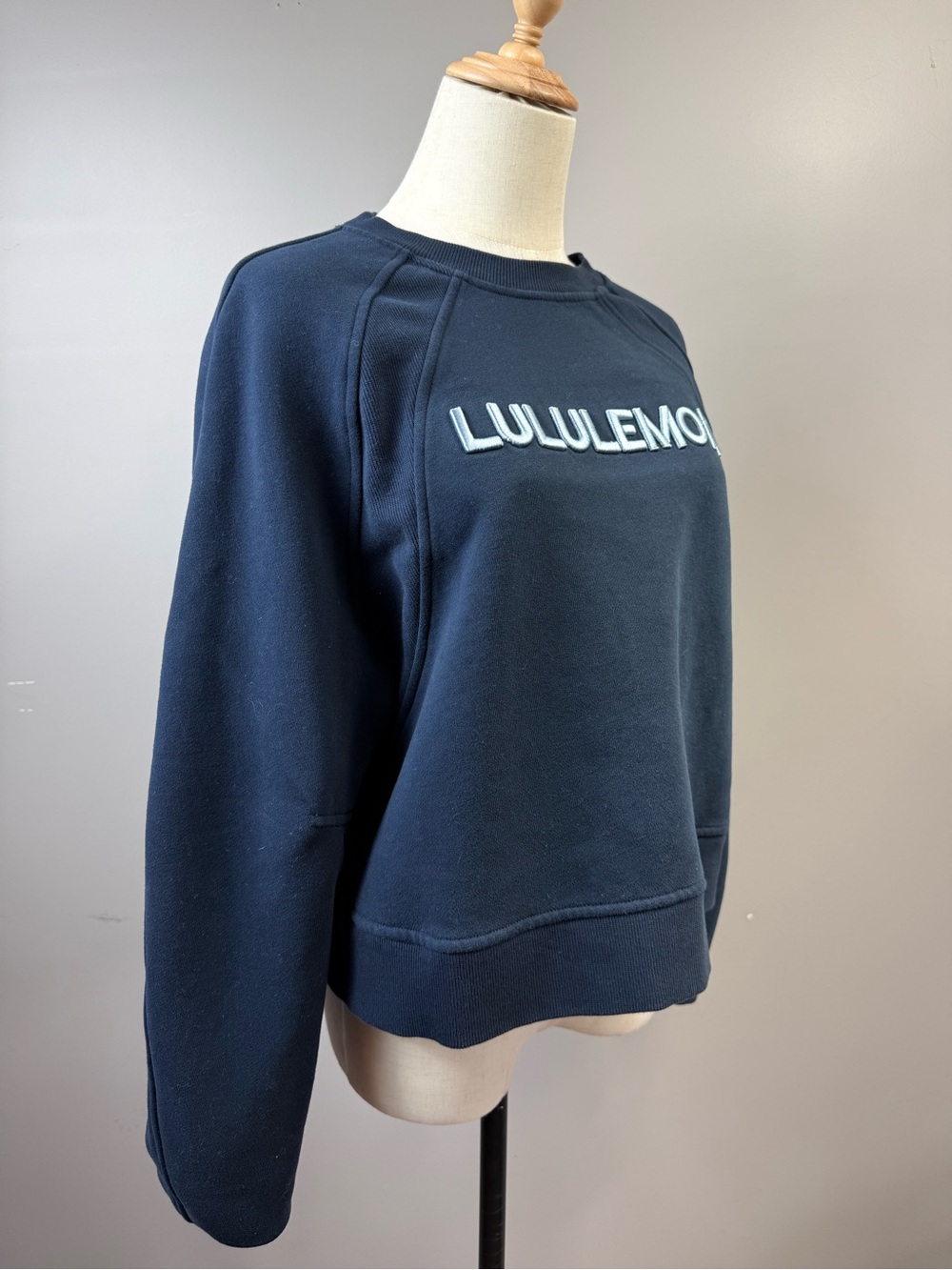 Lululemon Navy Cropped Logo Crewneck Sweatshirt Size S | Athleisure Chic
